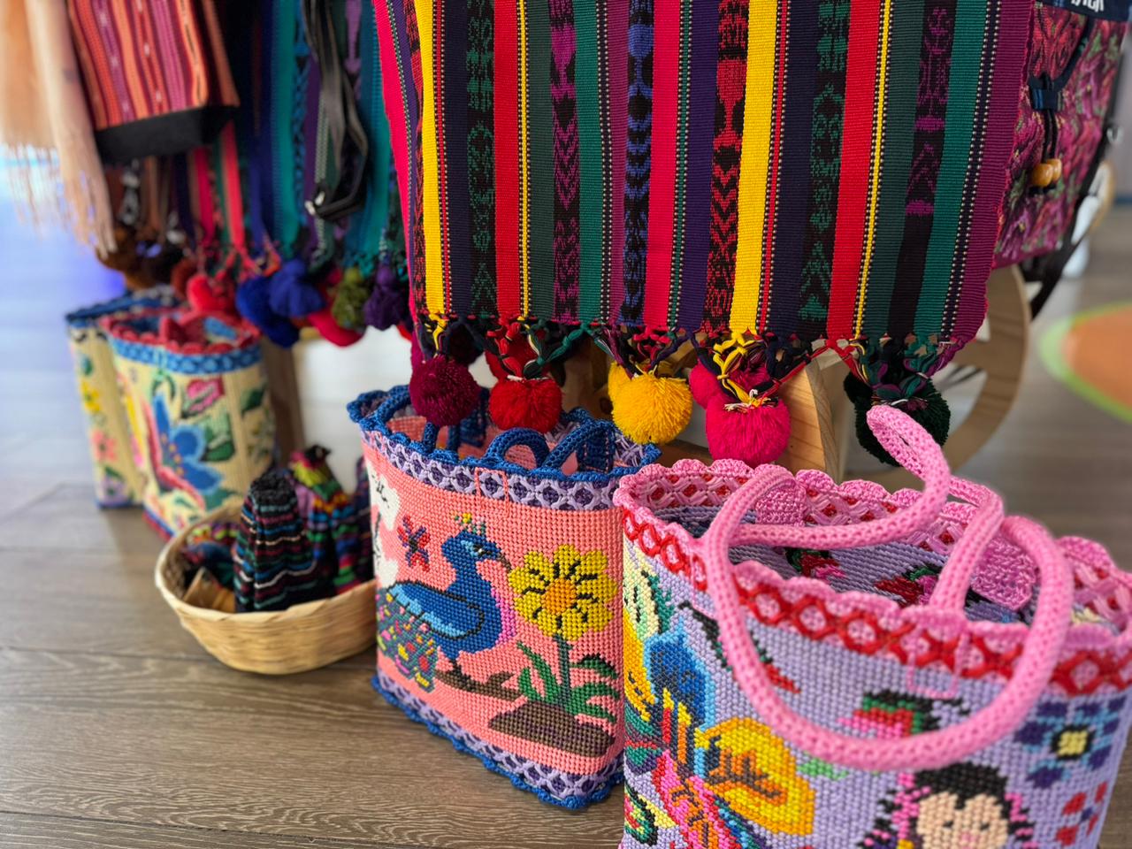 PRADERA ABRE SUS PUERTAS AL TALENTO EMPRENDEDOR CON EL MERCADITO HECHO EN GUATE, 5ta EDICIÓN.